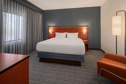 Courtyard By Marriott Chicago Waukegan/Gurnee image 7