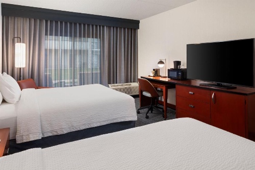 Courtyard By Marriott Chicago Waukegan/Gurnee image 15
