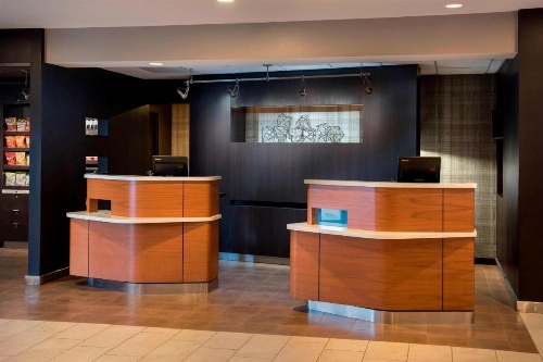 Courtyard By Marriott Chicago Waukegan/Gurnee image 17